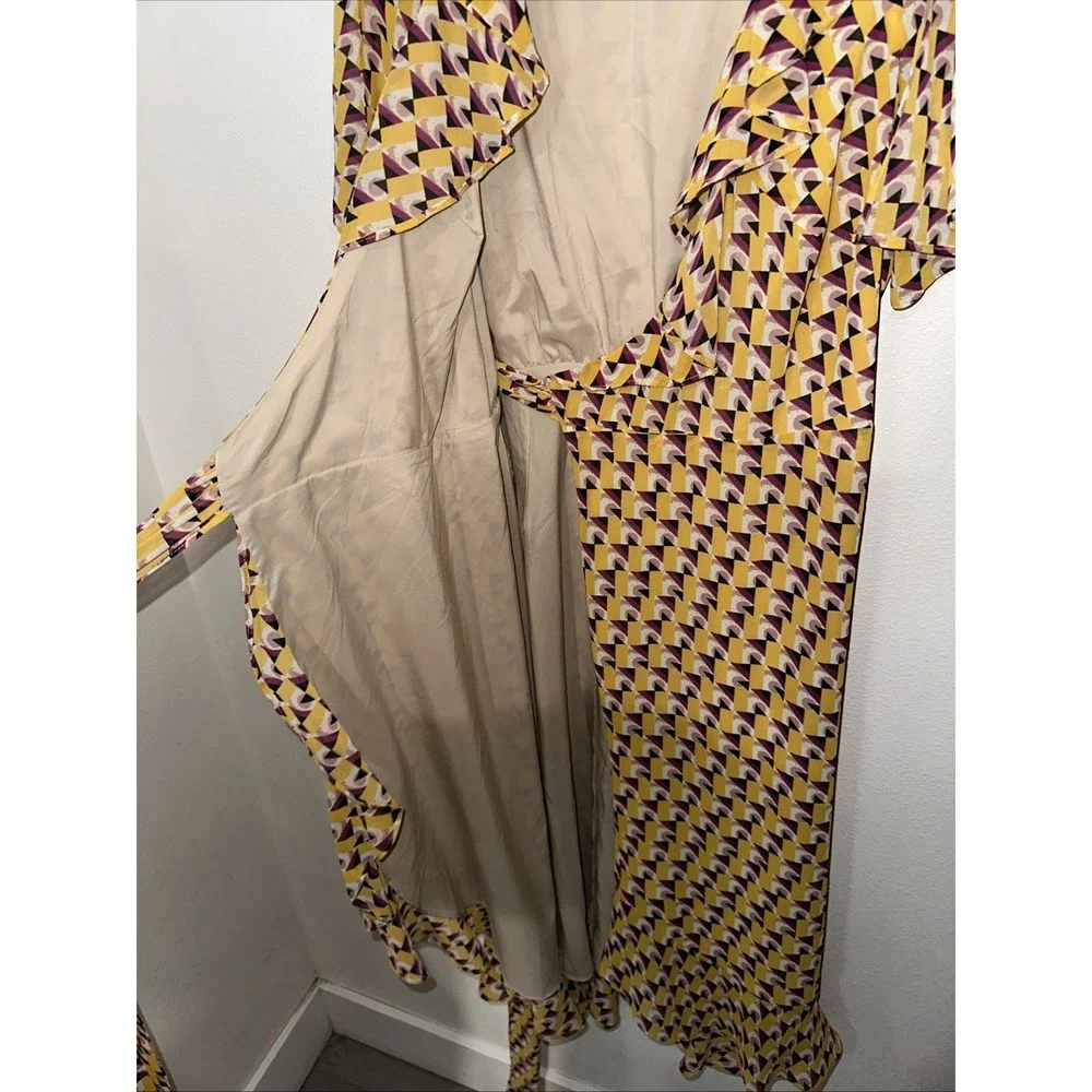 Donna Morgan Ruffled Yellow‎ Geometric Wrap Dress Size 0